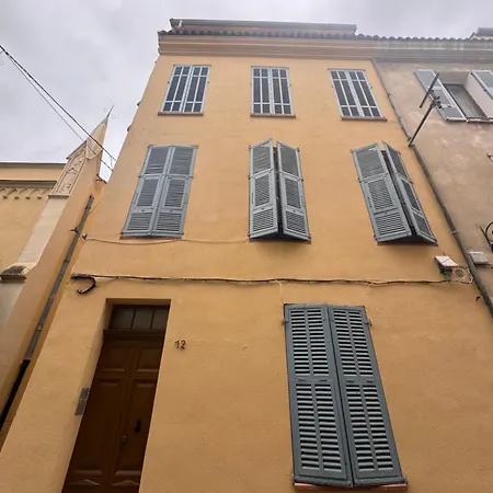 Appartement Newly Renovated With Old Charm Antibes